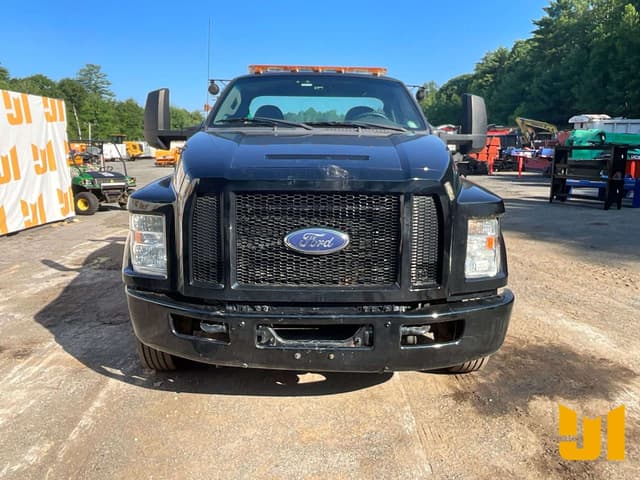 Image of Ford F-650 equipment image 1