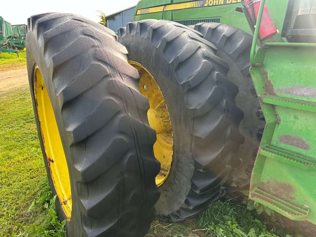 Image of John Deere 8960 equipment image 4