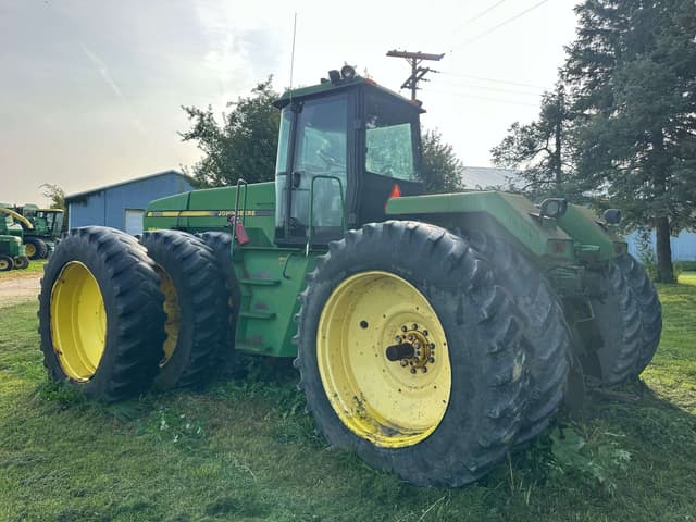 Image of John Deere 8960 equipment image 2