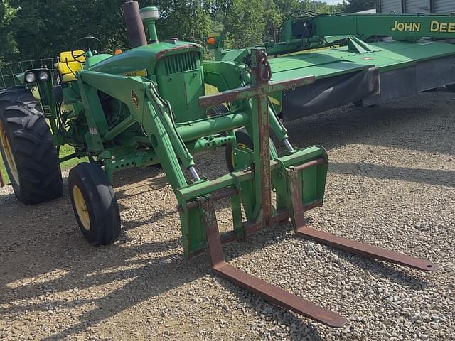 Image of John Deere 4020 equipment image 1