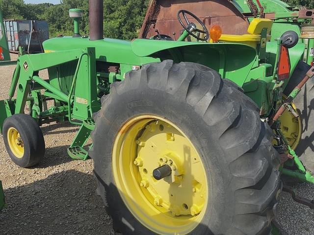 Image of John Deere 4020 equipment image 3