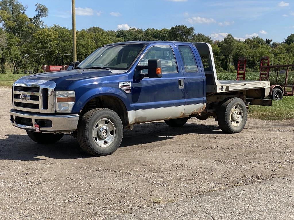 Image of Ford F-250 Primary image