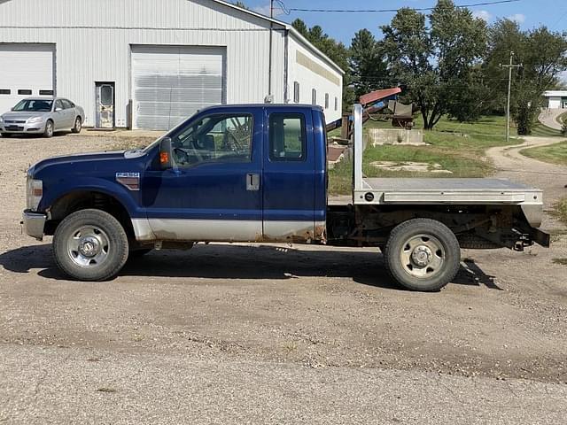 Image of Ford F-250 equipment image 1