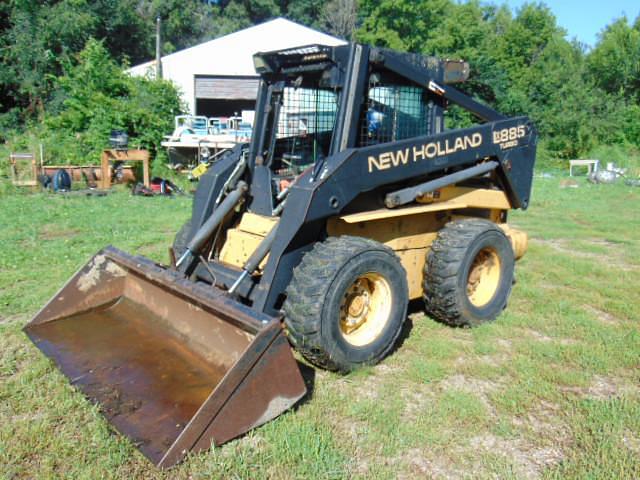 Image of New Holland LX855 equipment image 2