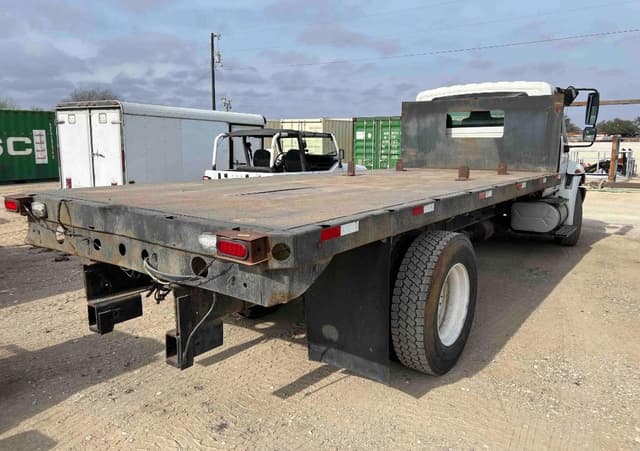 Image of International 4300 equipment image 1