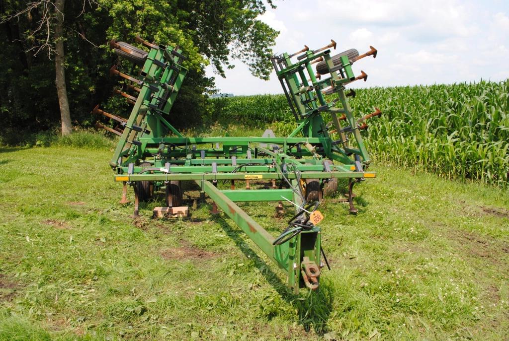Image of John Deere 960 Primary image
