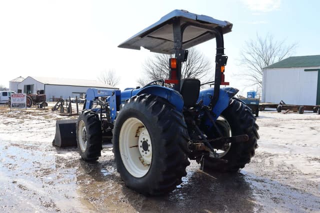 Image of New Holland TT75A equipment image 4