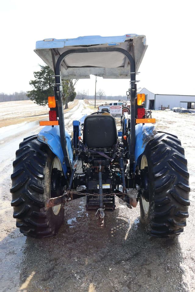 Image of New Holland TT75A equipment image 3
