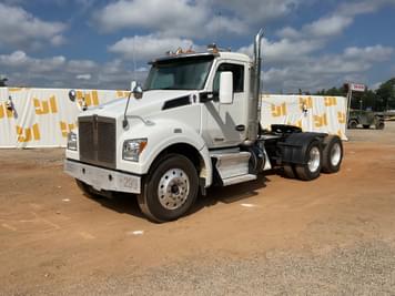 Main image Kenworth T880