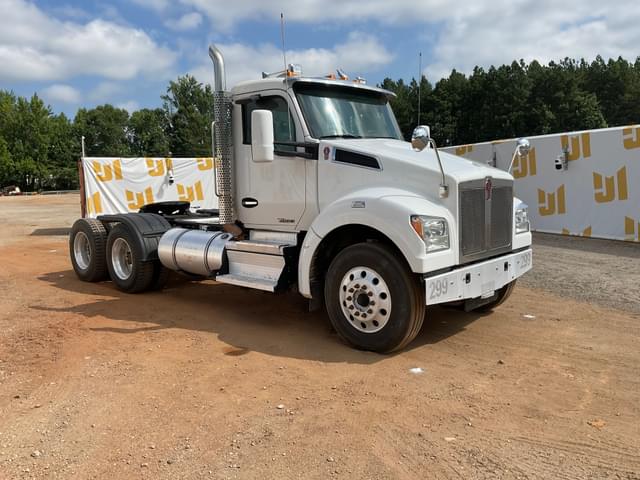 Image of Kenworth T880 equipment image 2