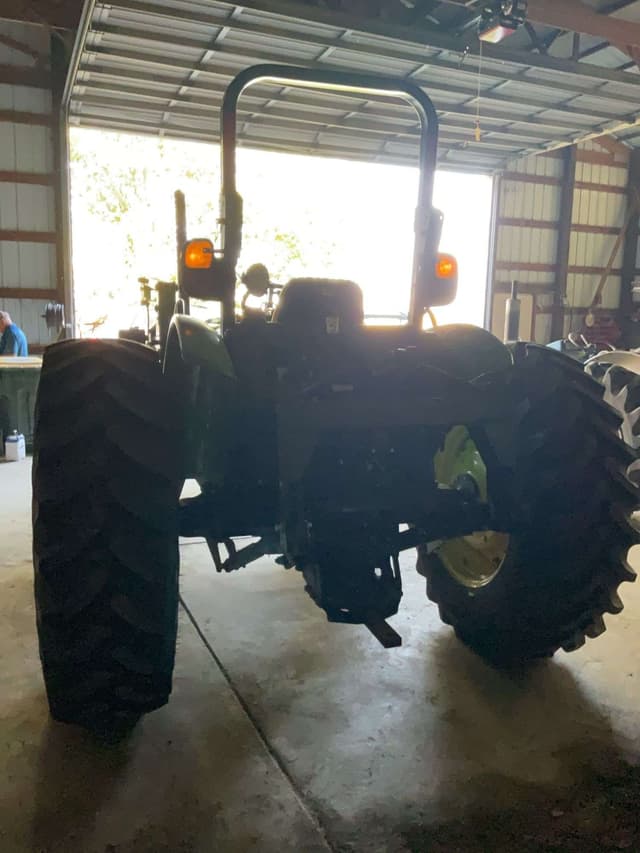Image of John Deere 5525 equipment image 3