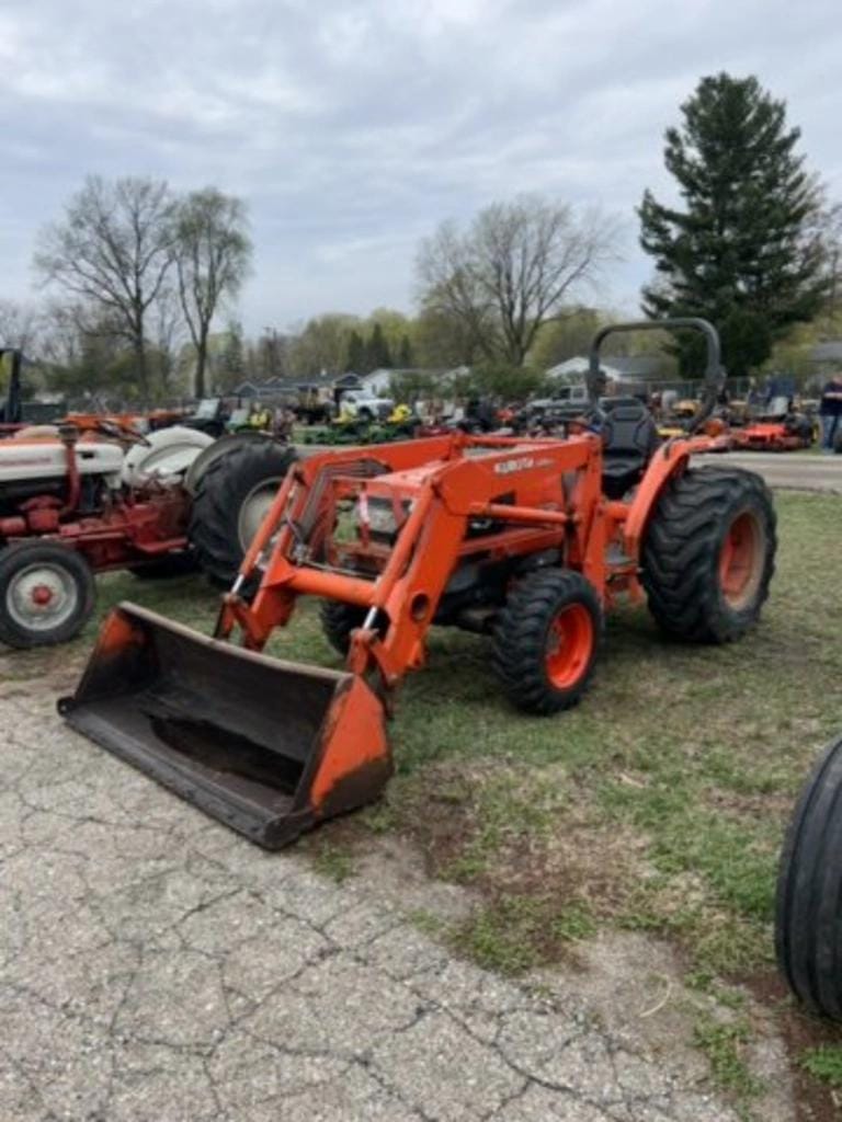 Main image Kubota L4610
