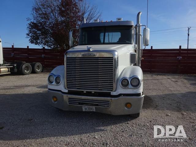 Image of Freightliner Coronado equipment image 4