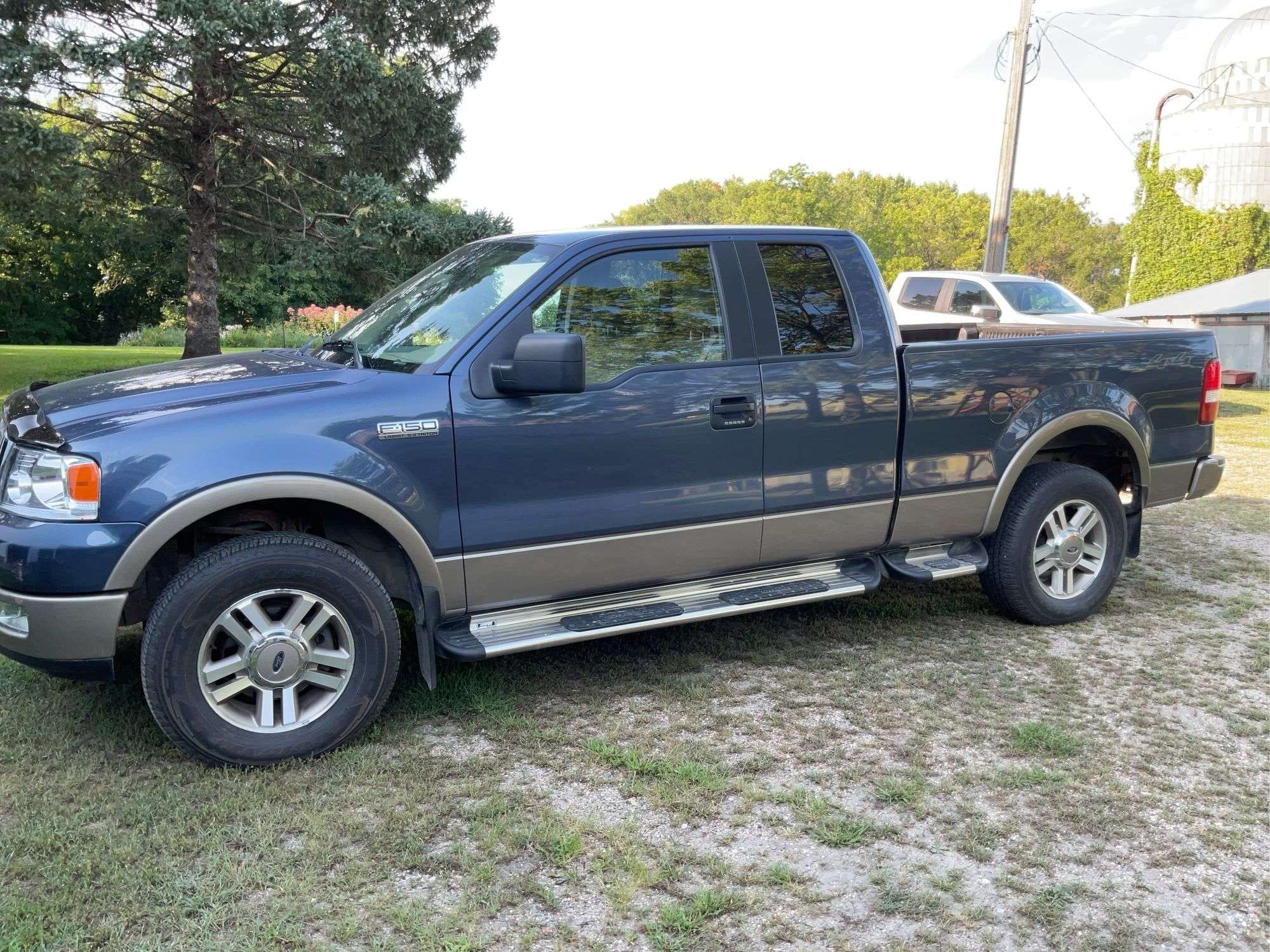 2005 Ford F-150 Equipment Image0