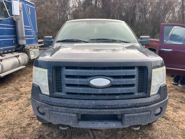 Image of Ford F-150 equipment image 2