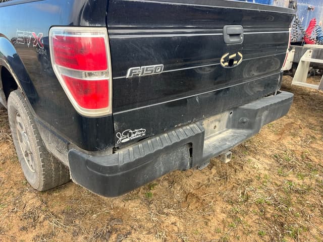 Image of Ford F-150 equipment image 1