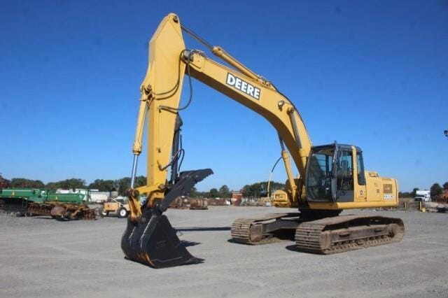 Main image John Deere 230C LC