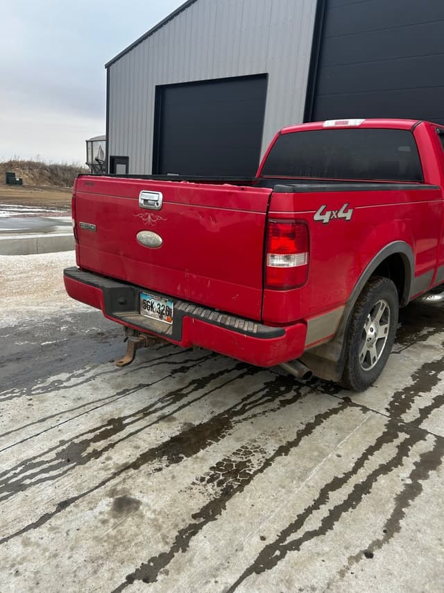 Image of Ford F-150 equipment image 3