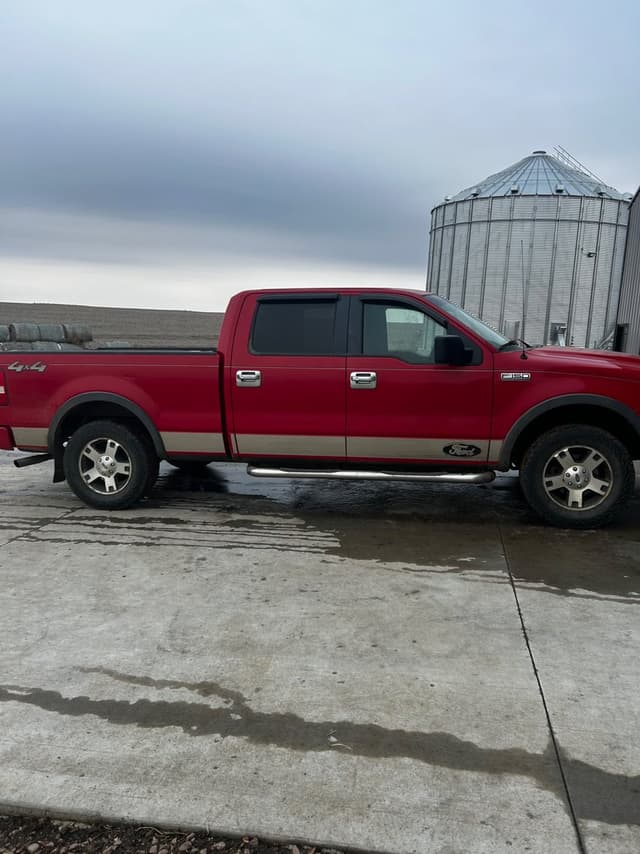 Image of Ford F-150 equipment image 2