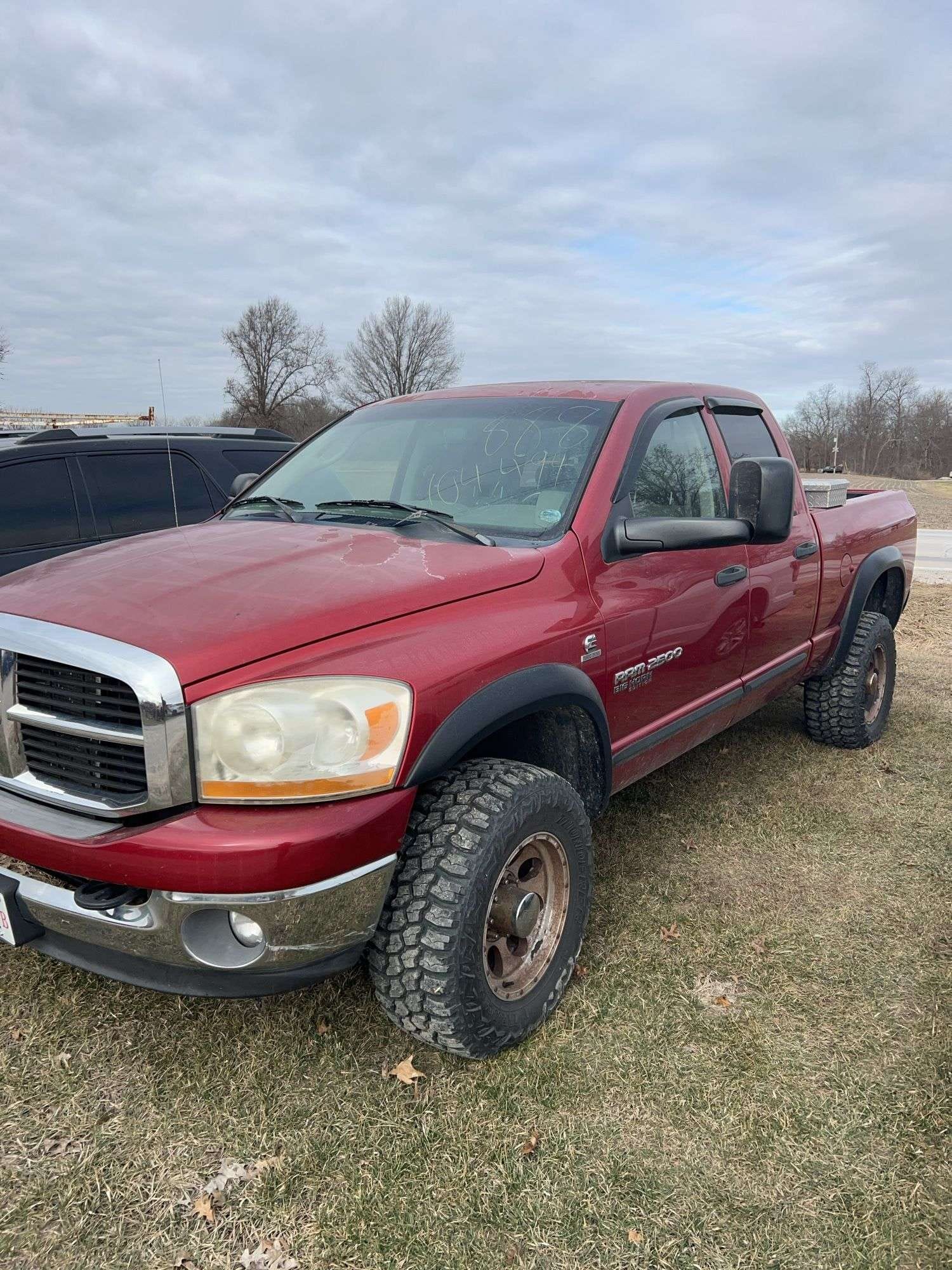 2006 Dodge Ram 2500 Equipment Image0