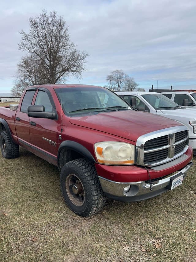 Image of Dodge Ram 2500 equipment image 1