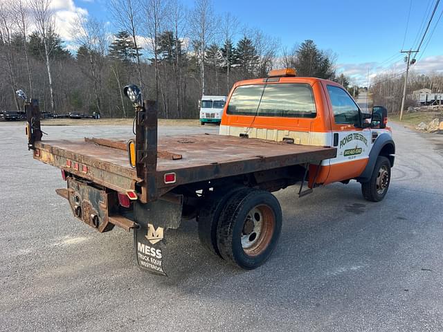 Image of Ford F-450 equipment image 4