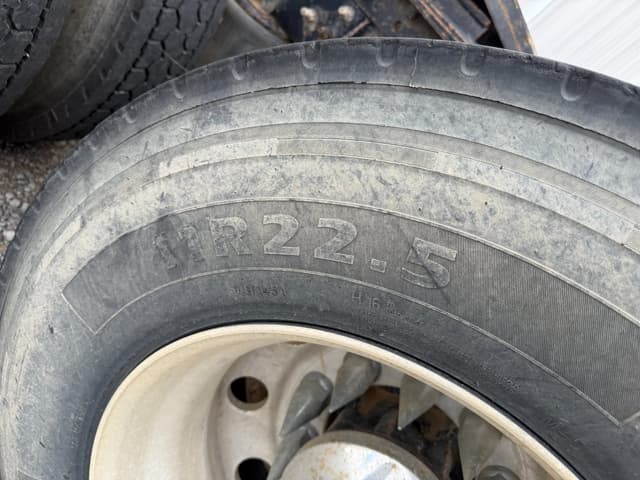 Image of International 9200i equipment image 4