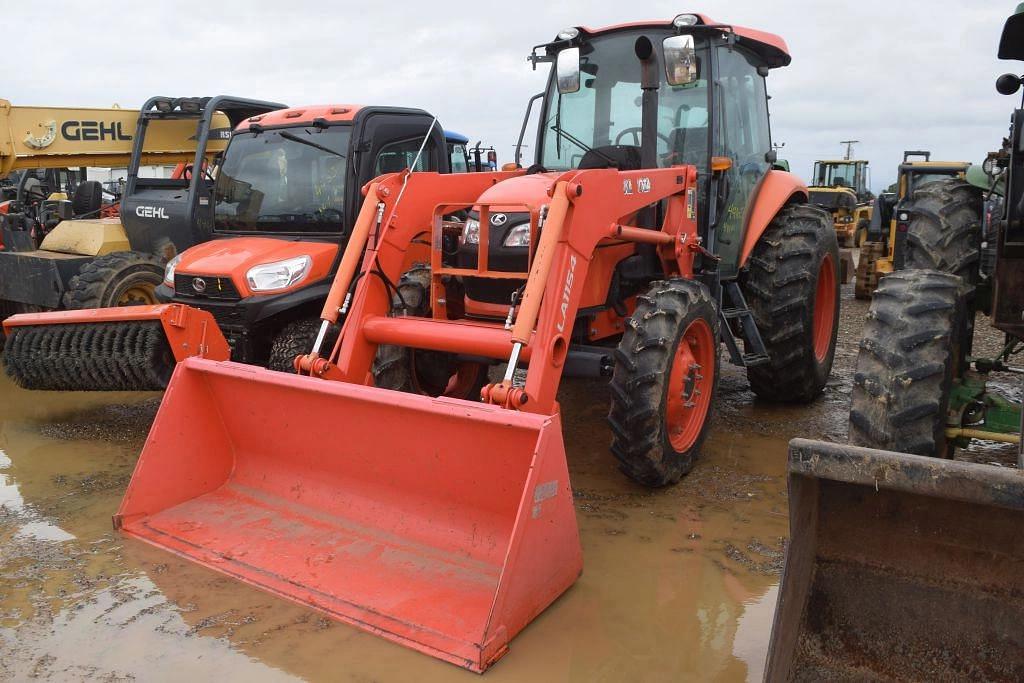 Image of Kubota M6060 Primary image