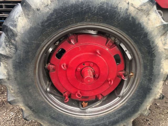 Image of Massey Ferguson 1100 equipment image 4