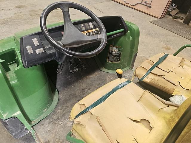 Image of John Deere Gator equipment image 4