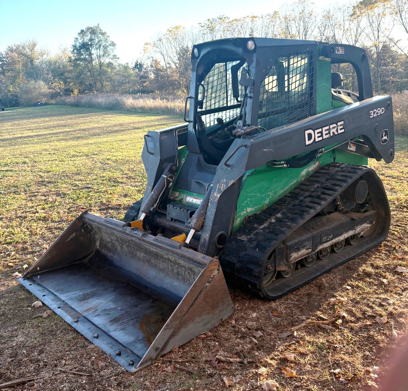 Main image John Deere 329D