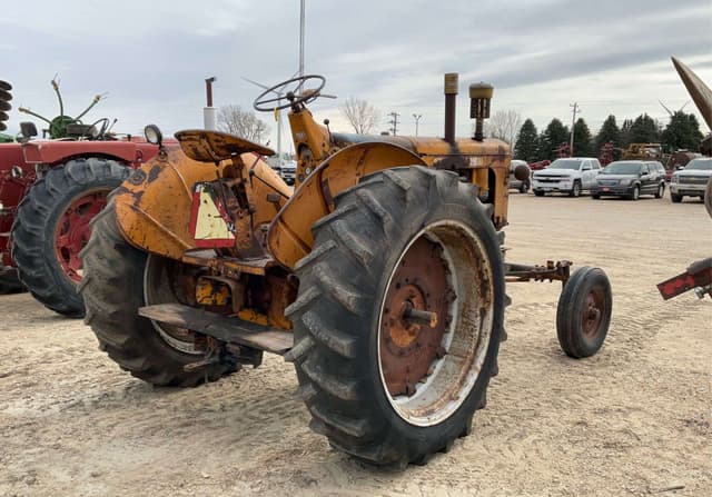 Image of Minneapolis-Moline UB equipment image 3