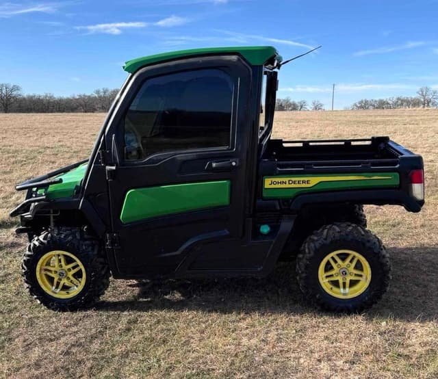 Image of John Deere Gator equipment image 2