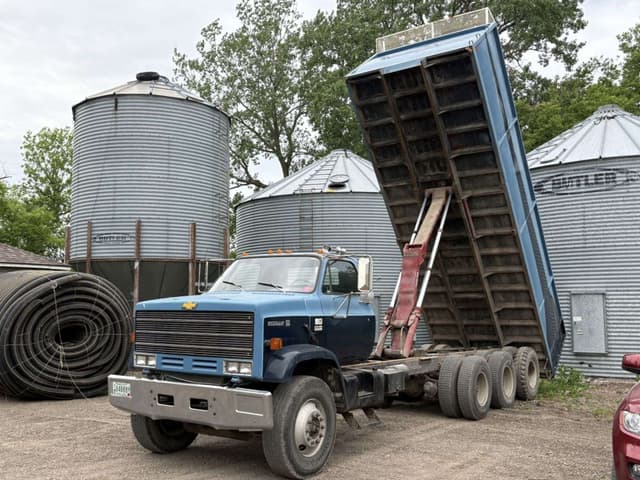 Image of Chevrolet Kodiak 70 equipment image 1