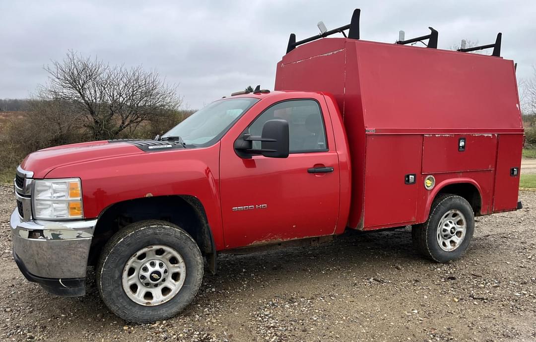 Image of Chevrolet 3500HD Primary image