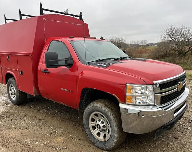 Image of Chevrolet 3500HD equipment image 3