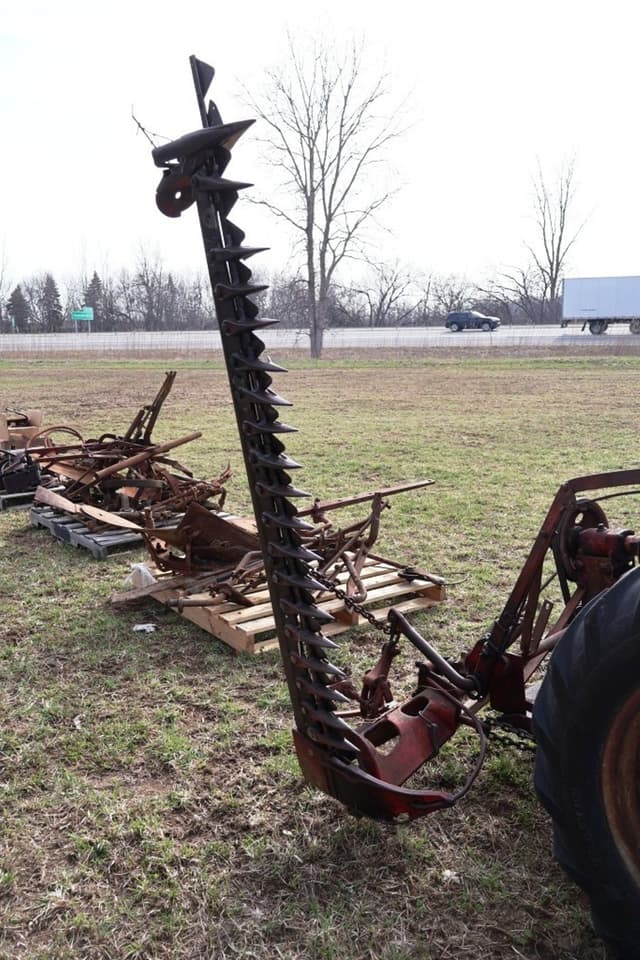 Image of Farmall A equipment image 4