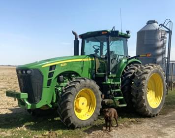 Main image John Deere 8230