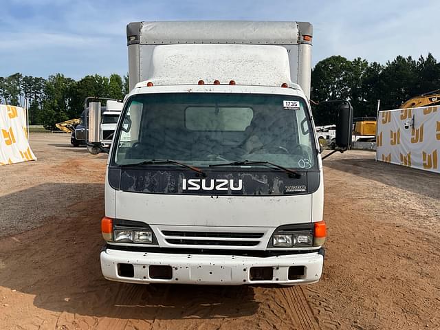 Image of Isuzu NPR equipment image 1