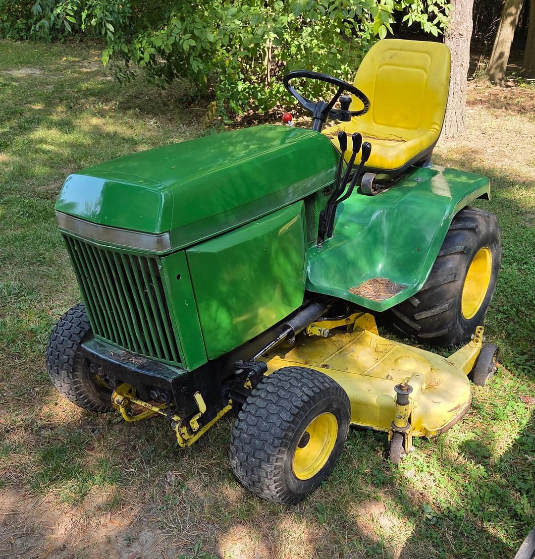 Image of John Deere 420 Image 0