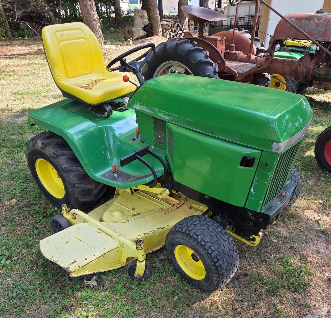 Image of John Deere 420 Image 1