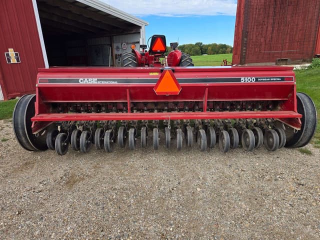 Image of Case IH 5100 equipment image 2