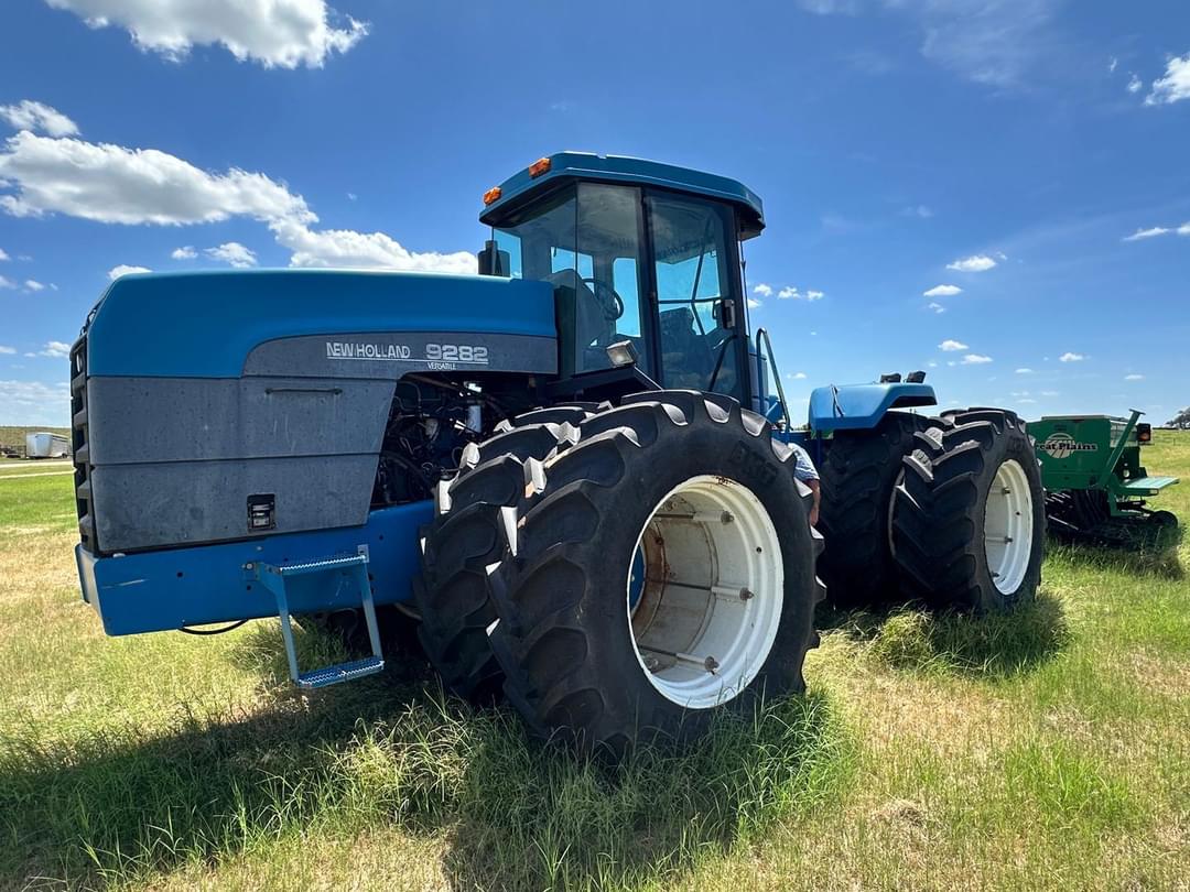 Image of New Holland 9282 Primary image
