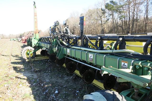 Image of John Deere 1730 equipment image 2