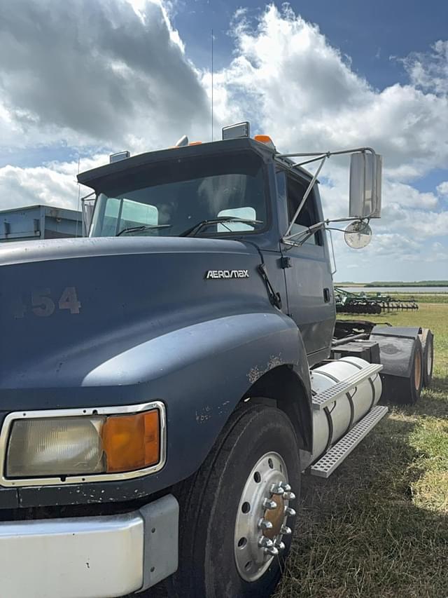 Image of Ford Aeromax equipment image 3