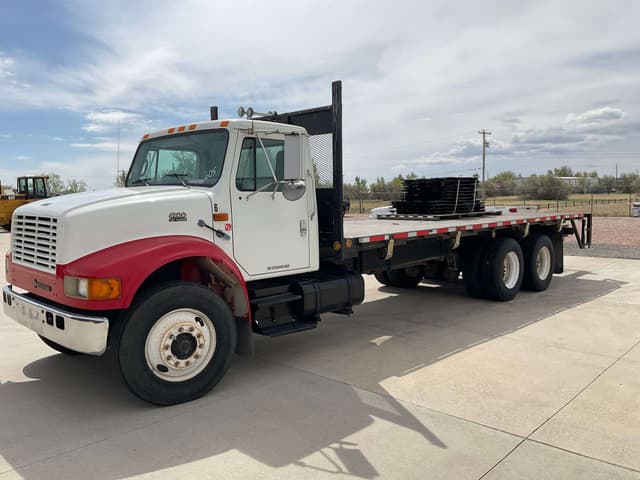 Image of International 4900 equipment image 3