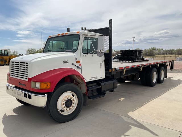 Image of International 4900 equipment image 1