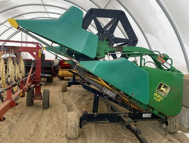 Image of John Deere 920 equipment image 3