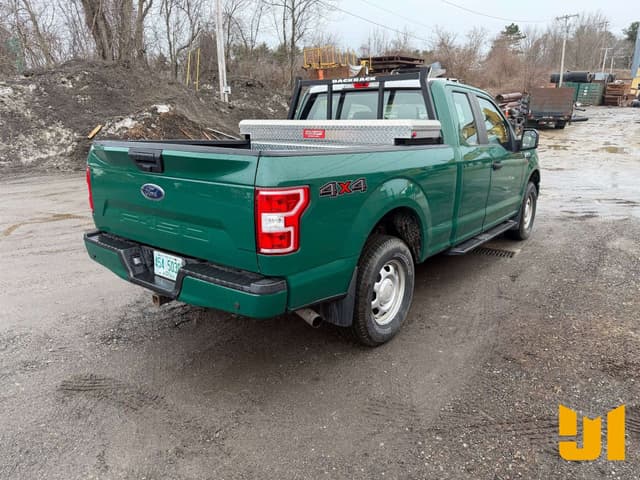 Image of Ford F-150 equipment image 3