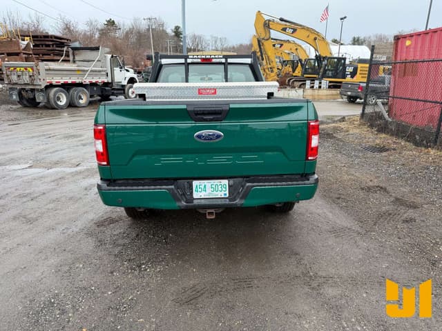 Image of Ford F-150 equipment image 2